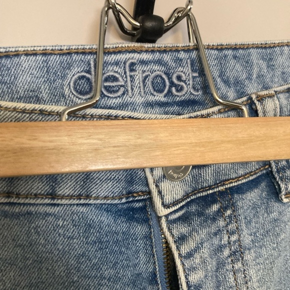 DEFROST light wash jeans - Picture 3 of 4